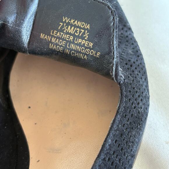 Vince Camuto Kandia Perforated Leather Loafers 7.5 Black Flats Academia Prep - Picture 3 of 8